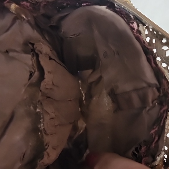 VINTAGE  BEADED HAND BAG. - Picture 9 of 10